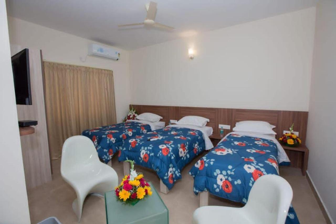 Hotel Vijaya Lakshmi Residency - Yeshwanthpur Бангалор Экстерьер фото